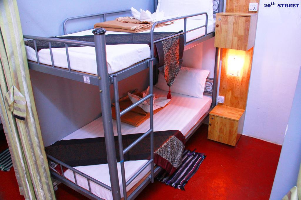 20Th Street Hostel Yangon Exterior photo