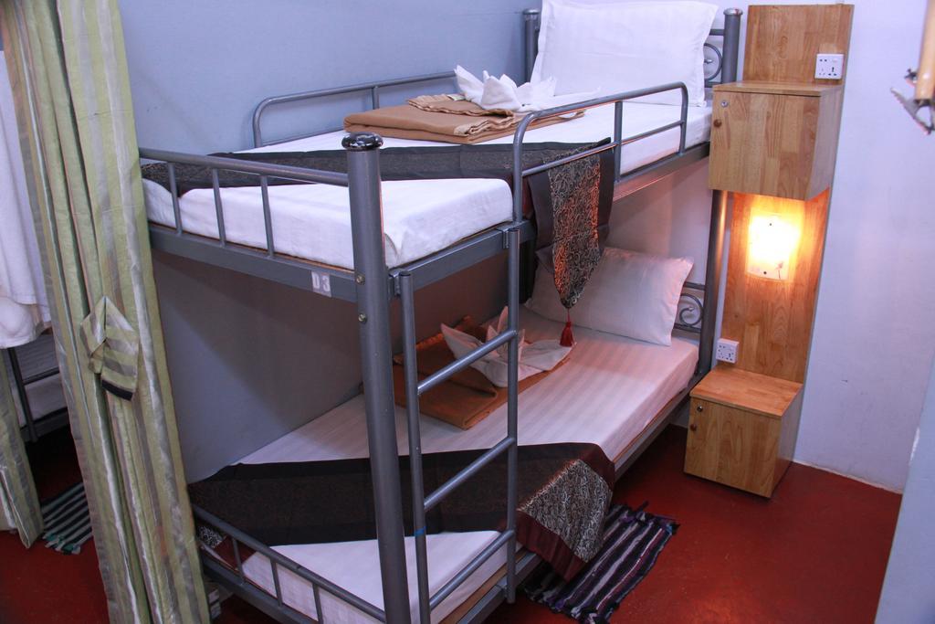 20Th Street Hostel Yangon Exterior photo